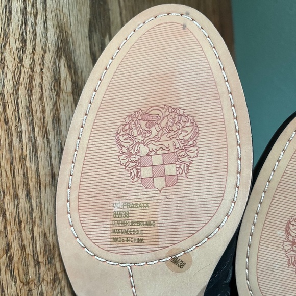 Vince Camuto Boot Black Leather Size 8 NWOT - Picture 11 of 12